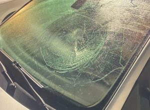 В Невской Дубровке разгромили машину депутата-коммуниста Ивана Апостолевского